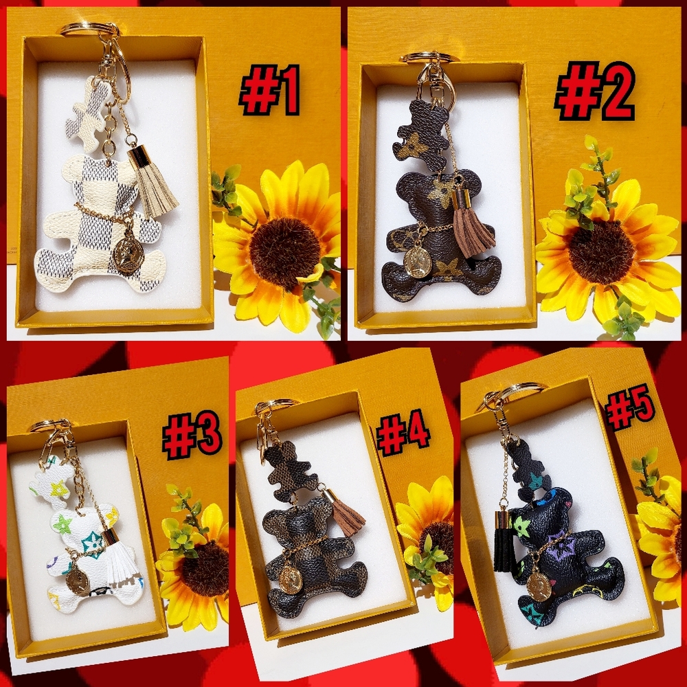 🆕️🌈FASHION🌈 Cute  Bear Keychain Pendant Tassel Bag Charm $35 each with box - Picture 3 of 16